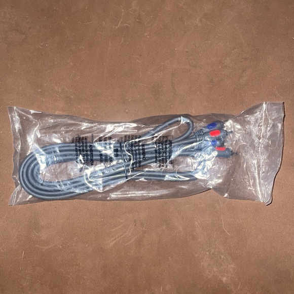 Video Cable Connectors. 6 Feet, Red, Blue & Green Connectors. - Picture 2 of 10